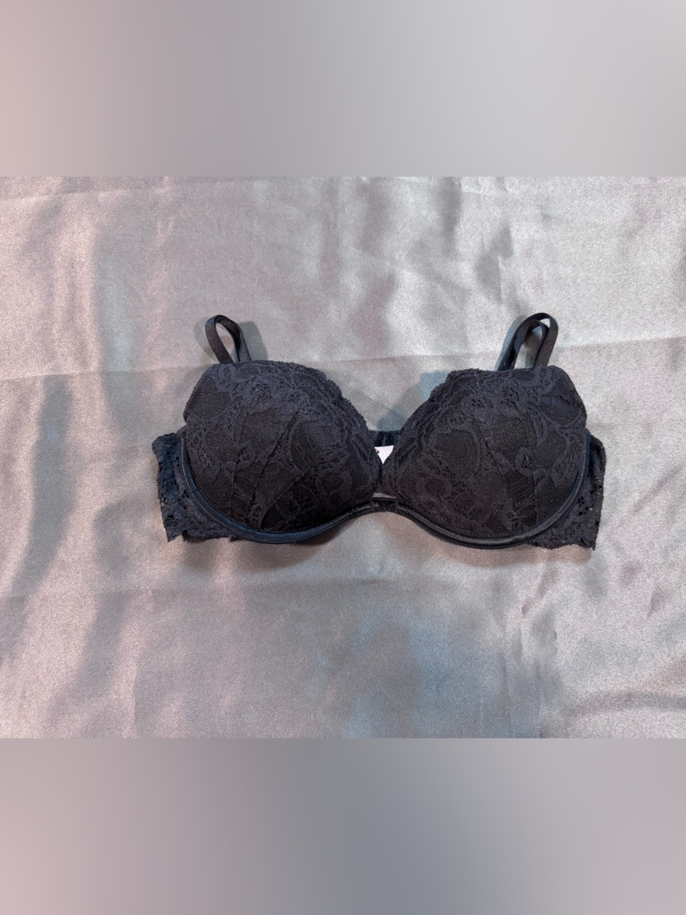Very Sexy Victoria's Secret Black Lace Push-Up Bra - Picture 1 of 3